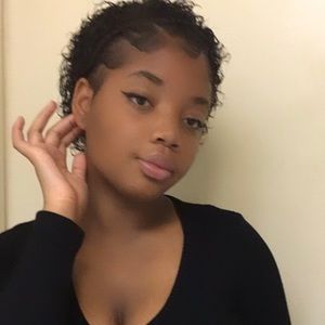 Meet your Posher, Amunique